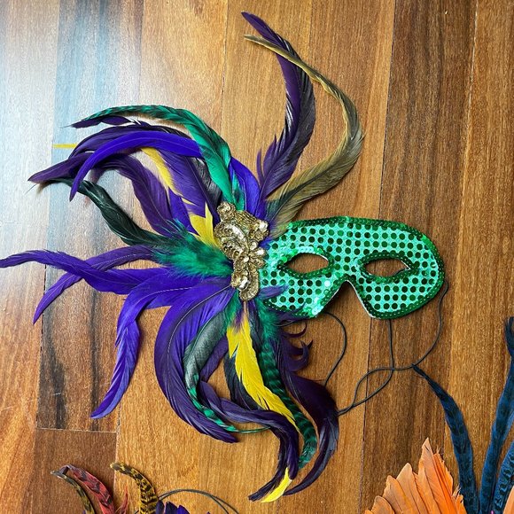 Five Vintage Mardi Gras Masquerade Masks - Picture 2 of 8